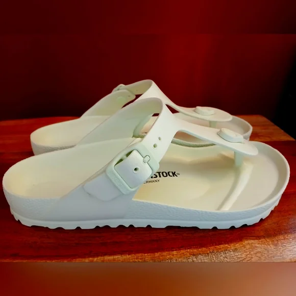 Birkenstock Gizeh Essentials EVA in Light Green Sz 37/7-7.5 - Picture 2 of 7